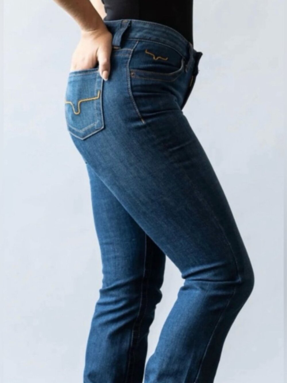 LIKE NEW Kimes Ranch Betty Jeans, Size Women's 6 X 36 - Picture 13 of 15